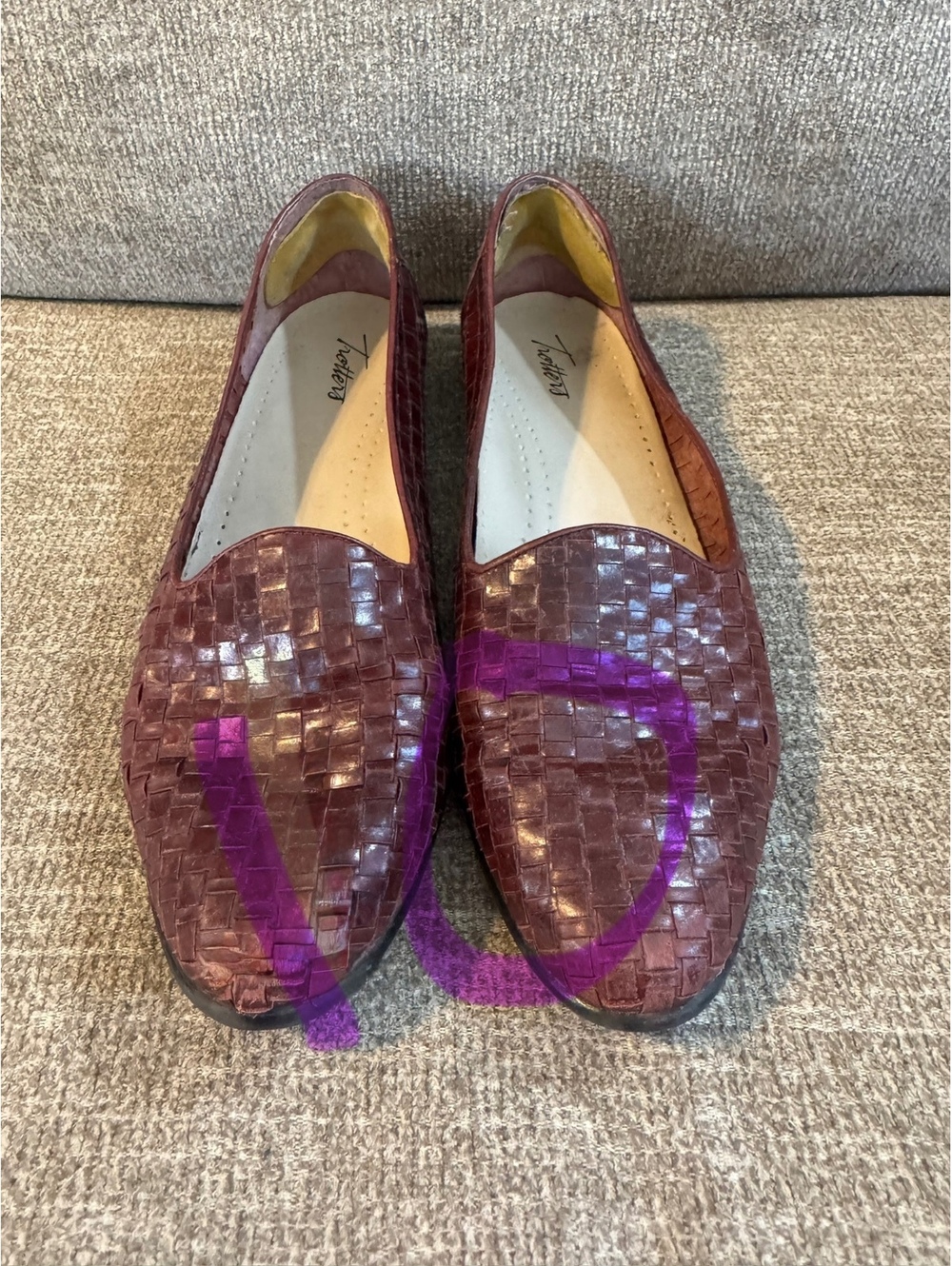 Trotters Liz III Burgundy Woven Leather Loafers Flats size 10 - Picture 10 of 10